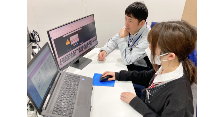 マニュアル作成している様子